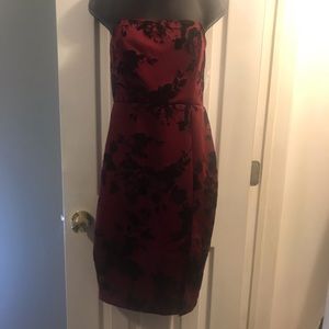 WINDSOR BURGUNDY BUDDING FLOCKED TUBE MIDI DRESS